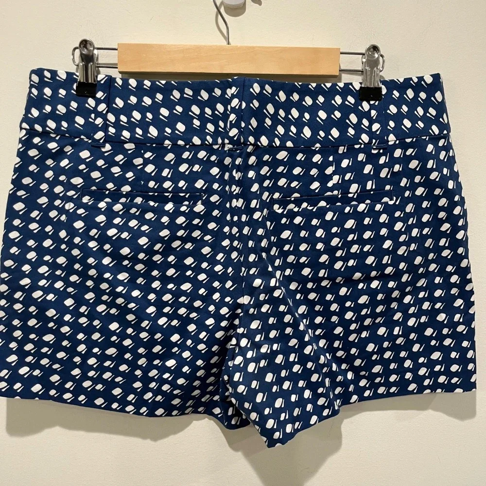 Ann Taylor City Short Women 8 Navy White Polka Dot Geometric‎ Preppy Casual